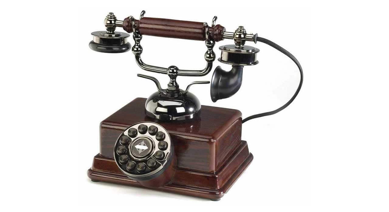 old-fashioned-telecom-reportin
